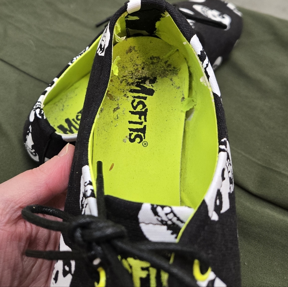Iron Fist Misfits Skull Shoes Flats - Picture 4 of 7